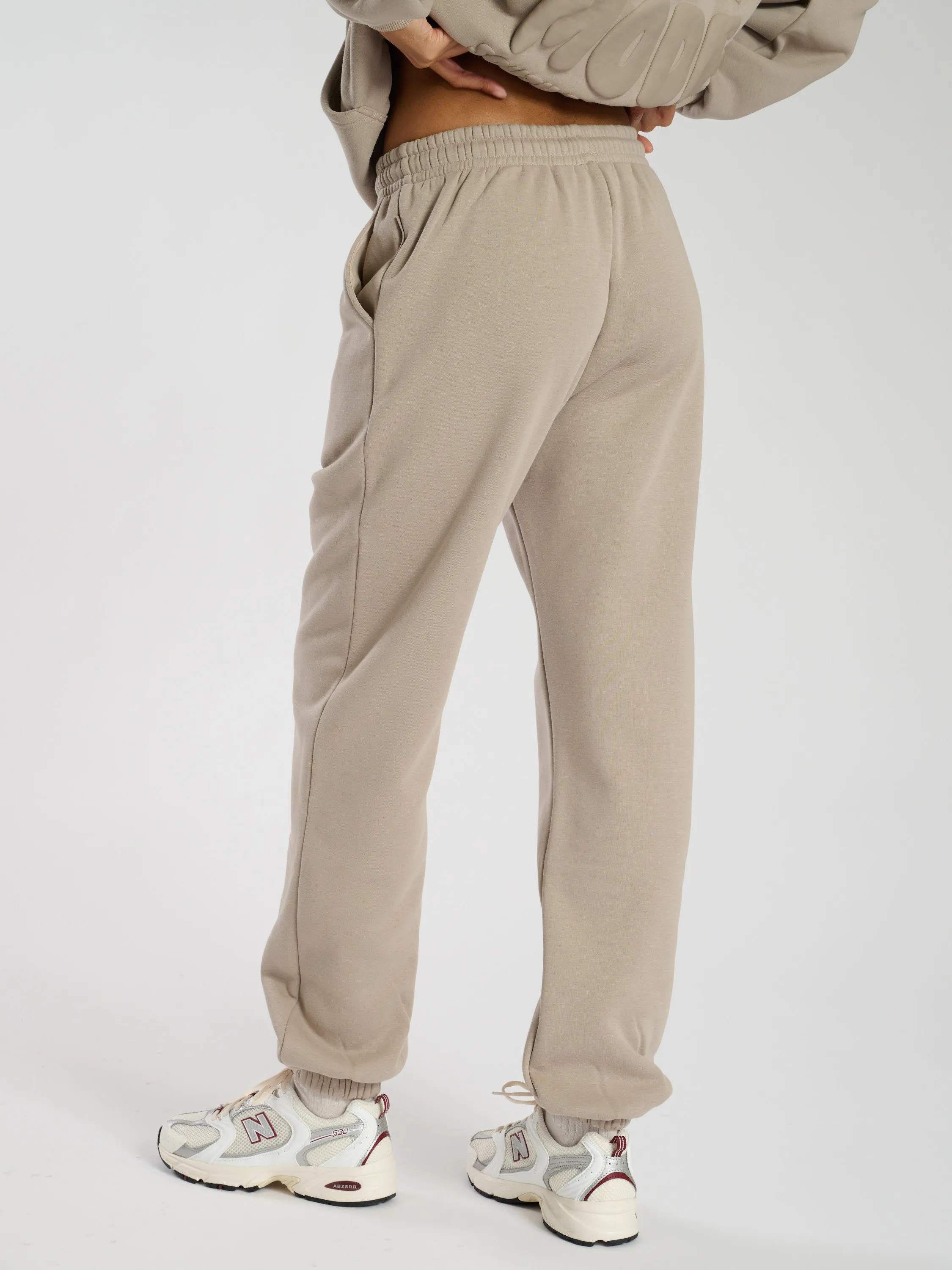 The 'Lax' cuffed jogger in stone